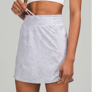 🍋 Lululemon Hotty Hot High-Rise Skirt *Long